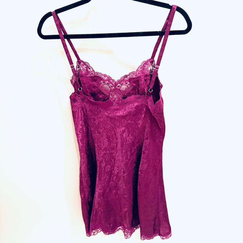 Vintage Victoria's Secret Gold Label Slip‎ Lace Damask Pattern Lingerie Medium